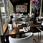 Modern interieur met een warme en gezellige sfeer.